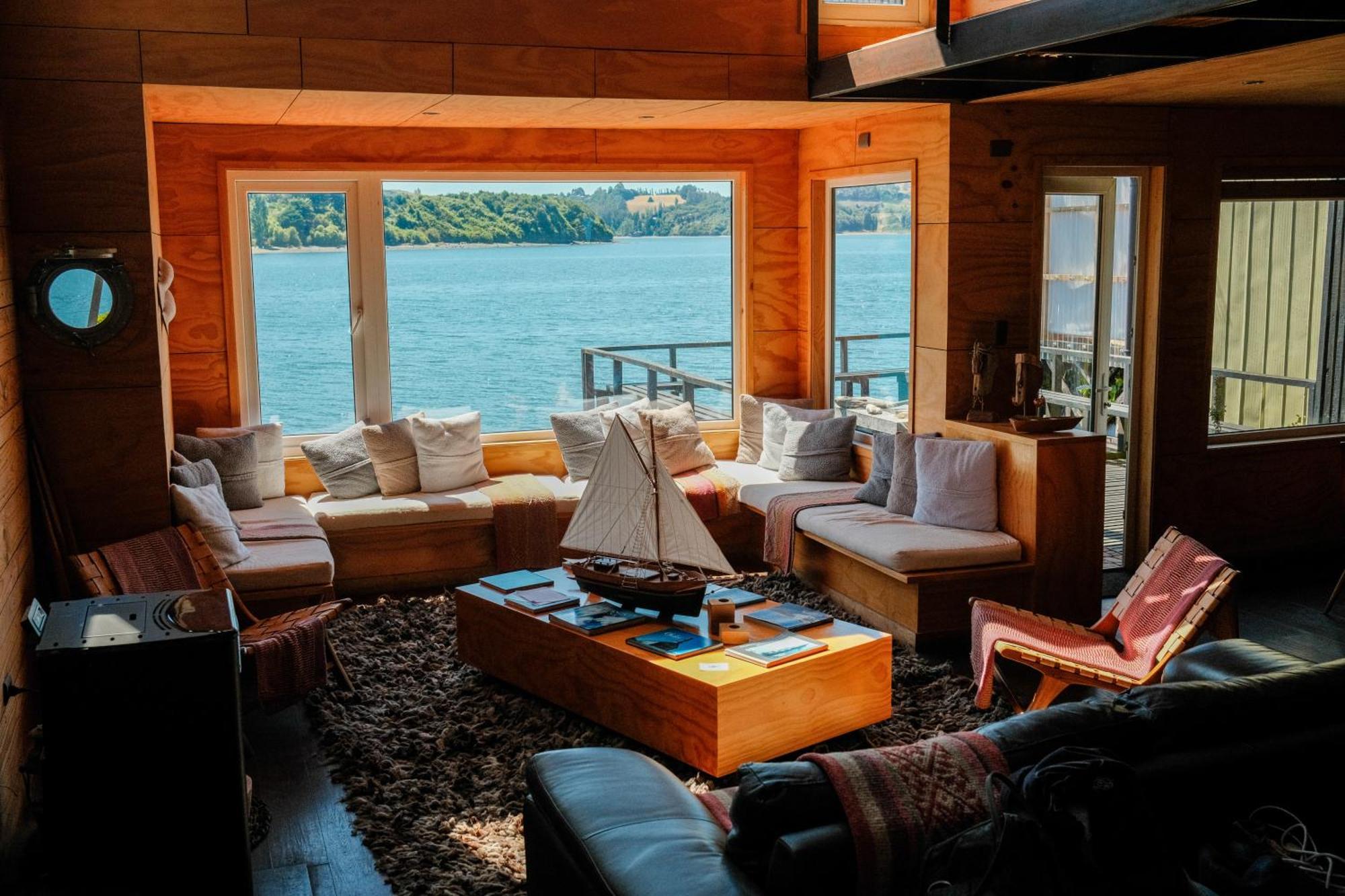 Hotel Palafito Entre Mar Y Tierra Castro Kültér fotó